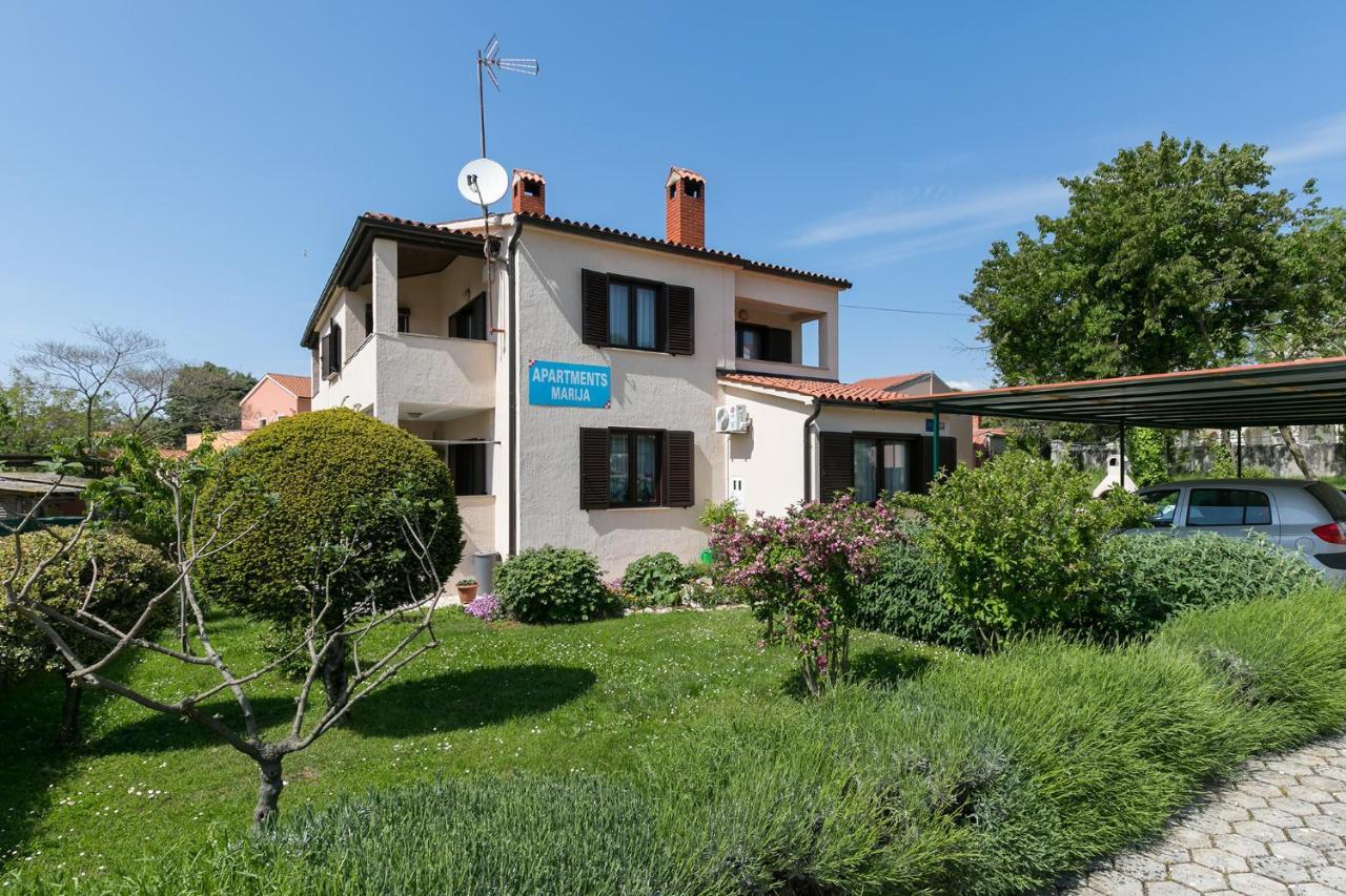Apartments Marija Funtana Exterior photo